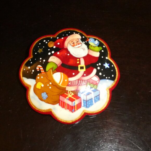 Christmas Santa Claus Pin/Brooch Russian Lacquer Hand Painted Signed - Picture 3 of 8